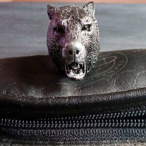 Stunning "The Timber Wolf" Collectors folding Knife by the Franklin Mint